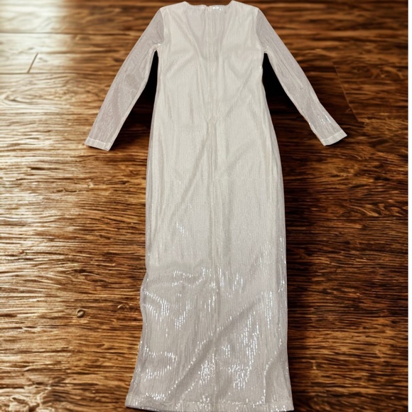 White Sequins Floor Length Body-con Keyhole Dress Lioness Size XL - Picture 6 of 6